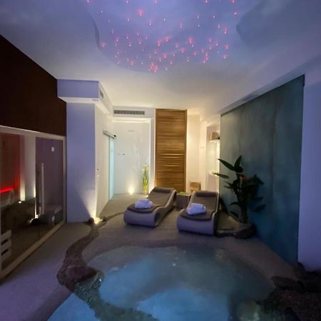 Blue Bay Suite & Spa Агрополи Екстериор снимка