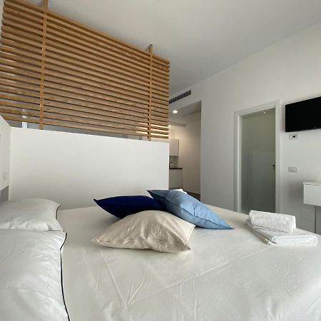 Blue Bay Suite & Spa Агрополи Екстериор снимка